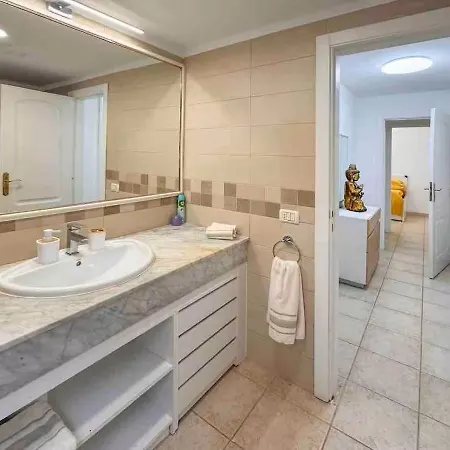 아파트 Residencial La Pineda & Anet *
