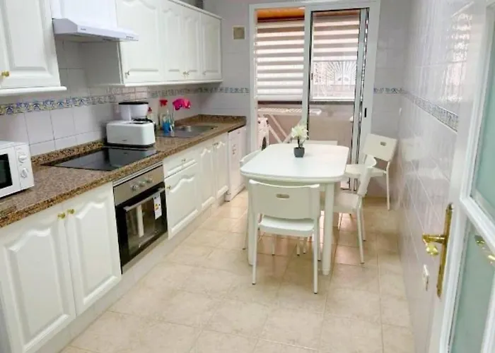 Apartament Residencial La Pineda & Anet